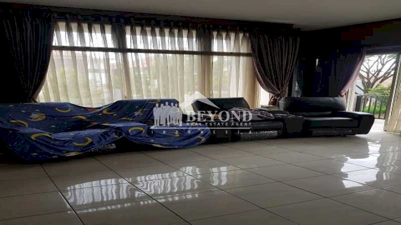 YUK NEGO RUMAH DI KOTA BARU PARAHYANGAN, BANDUNG PASTI DEAL !