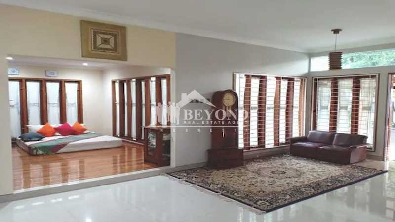 LINGKUNGAN RAMAH BIKIN BETAH MILIKI SEGERA RUMAH DI AREA DAGO,BANDUNG