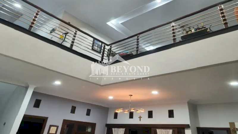 Udah FULL FURNISH ! Gak Ribet Lagi RUMAH di Area PAJAJARAN, BANDUNG