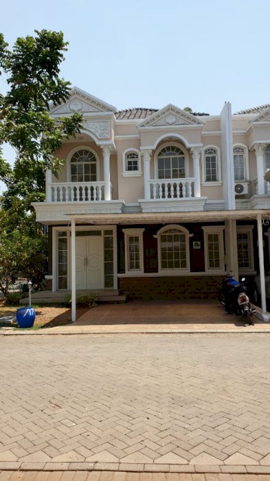 Rumah hoek sangat nyaman dan bagus sekali