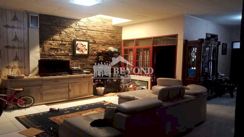 BIKIN MATA TERTARIK RUMAH CANTIK DI KAWASAN ANTAPANI,BANDUNG