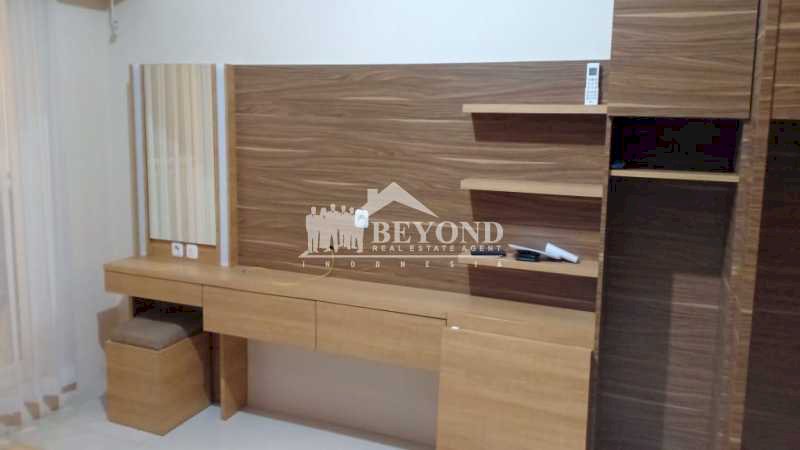 DESAIN CANTIK APARTEMEN FULL FURNISH DI GALERI CIUMBULEUIT, BANDUNG