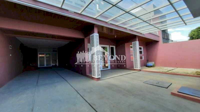 CARI RUMAH 2 LANTAI? BERKUALITAS & BERKELAS ADA DI BATUNUNGGAL,BANDUNG