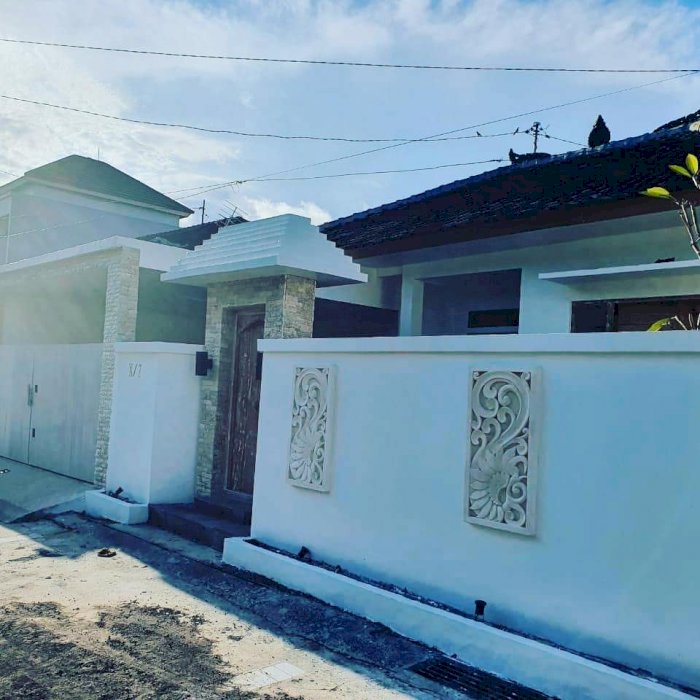 Di jual rumah style vila dekat ke pantai sanur