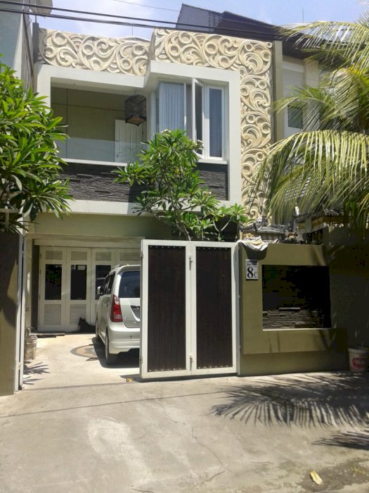 RUMAH MEWAH GATSU TENGAH DENPASAR