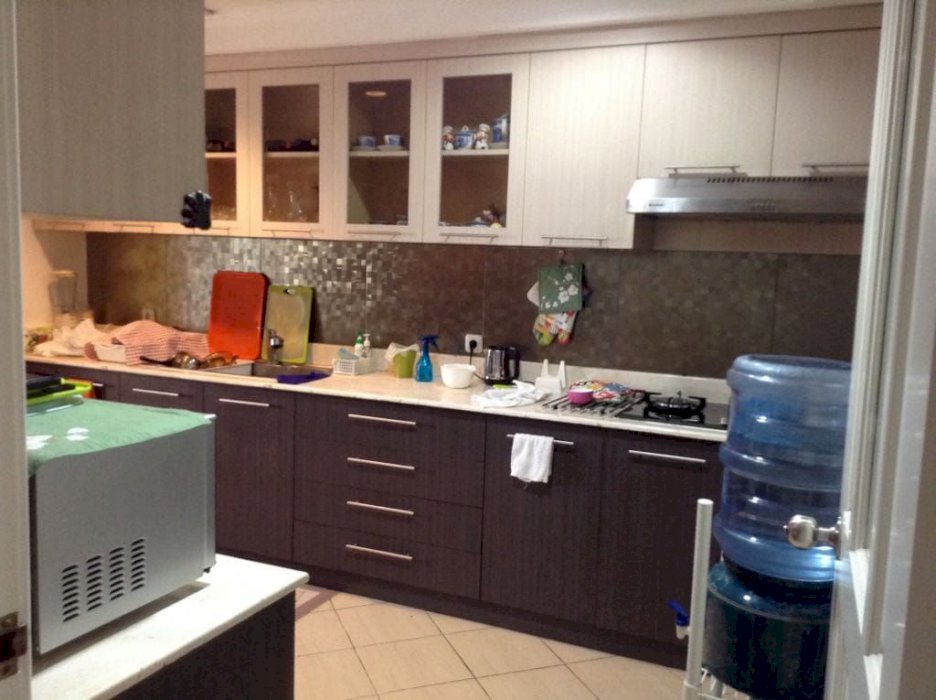 Apartment Kusuma Chandra luas 159 m2 di SCBD Sudirman Jakarta selatan murah