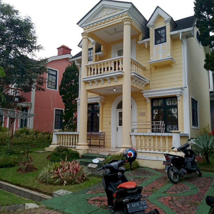 Di sewakan villa di kota bunga puncak 2 kmr-6 kmr dengan fasilitas yg lengkap