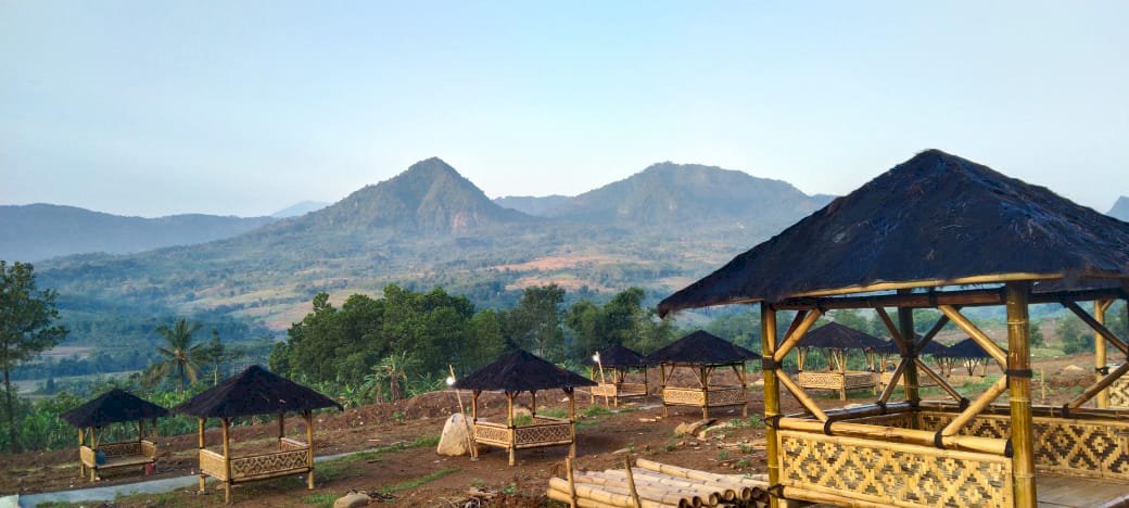 KAVLING TANAH TERLARIS VIEW PEGUNUNGAN LEGALITAS AMAN PINGGIR JALAN