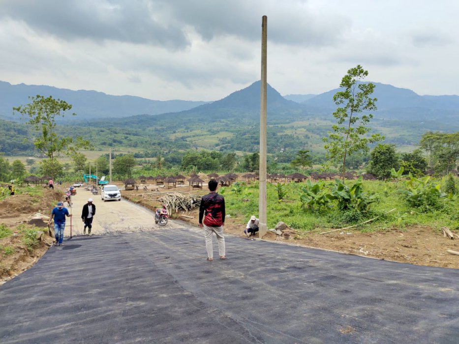TANAH DIJUAL PINGGIR JALAN MUDAH DIAKSES MOBIL DEKAT LOKASI WISATA