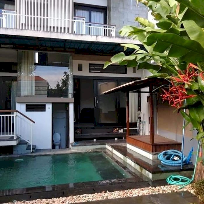 VILLA FOR SALE 4 BADROOM IN RENON NEAR SANUR BALI