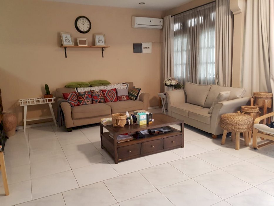 DIJUAL RUMAH NIAGA HIJAU