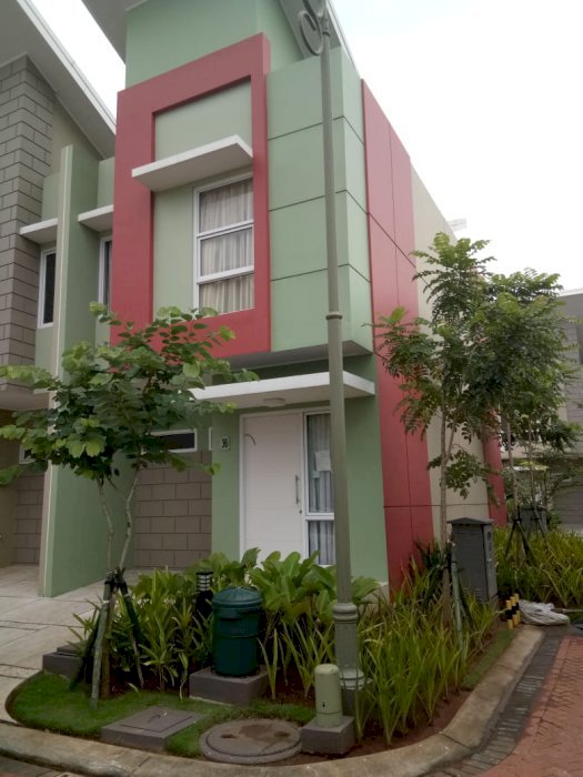 DISEWAKAN RUMAH DI PARAMOUNT LAND ARCADIA LA BELLA