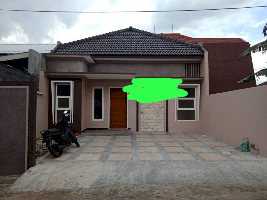 Rumah Baru Dekat Exit Tol Karanglo Indah Malang