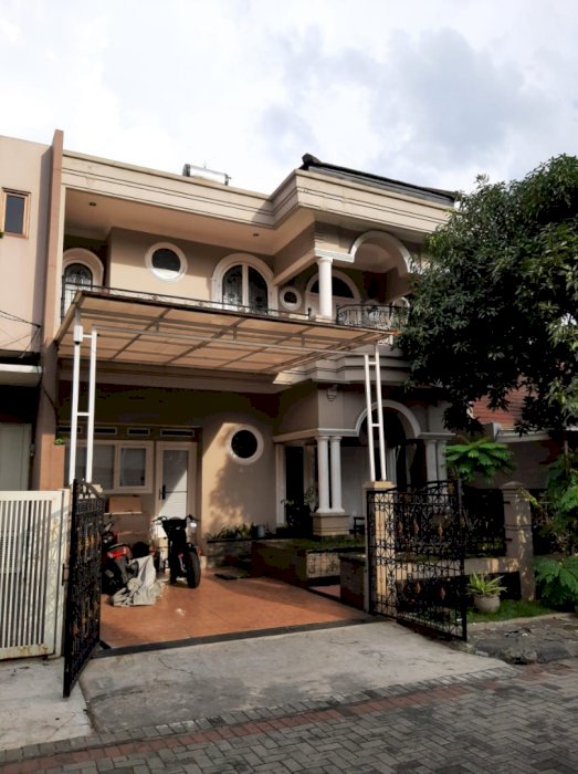 Rumah siap huni di Batu Nunggal Indah, semi furnished