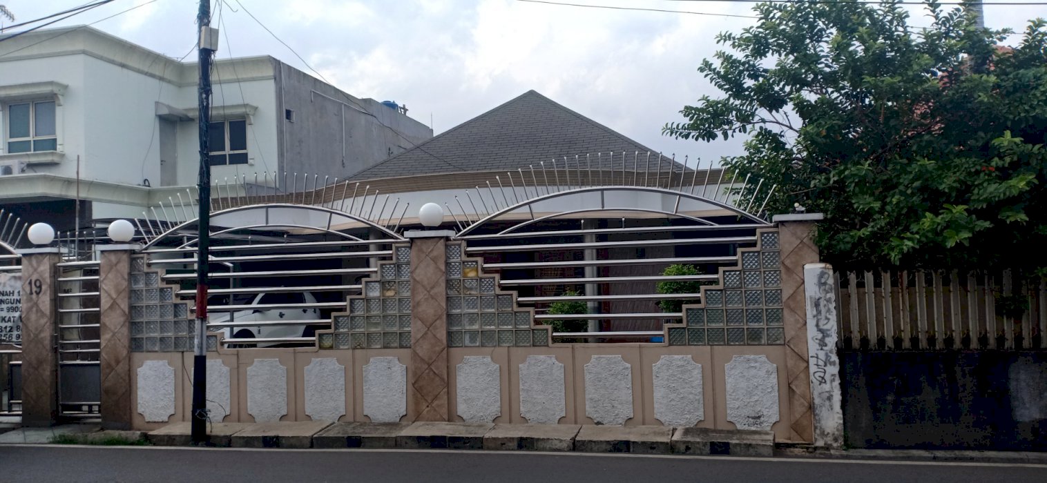 Rumah tinggal yang terawat