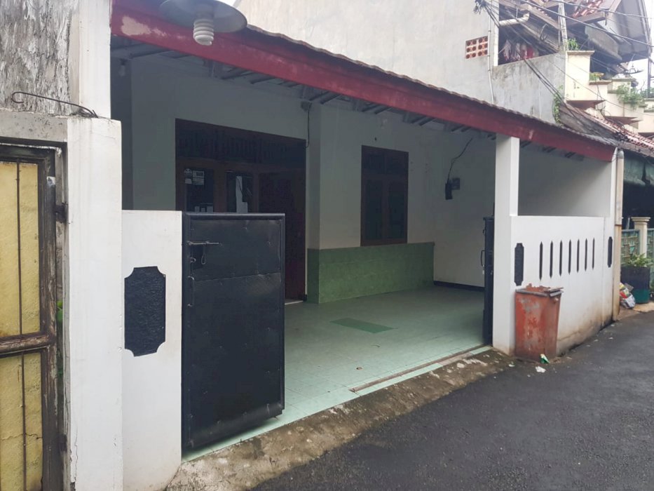Rumah lt 98 m2 di perumahan klender , jakarta timur murah