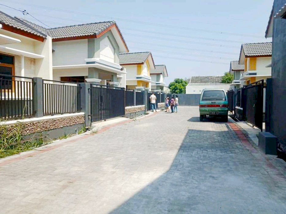 Ready Stok Bangunan Baru Lingkungan Aman Di Perumahan Jalan Lebar