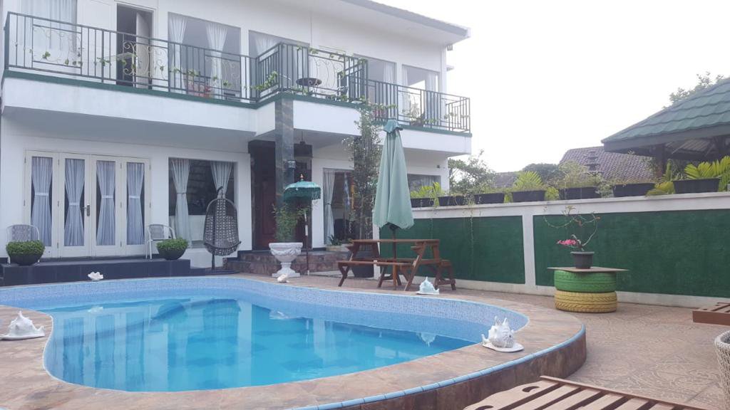 DIJUAL RUMAH Mewah di Lenteng Agung