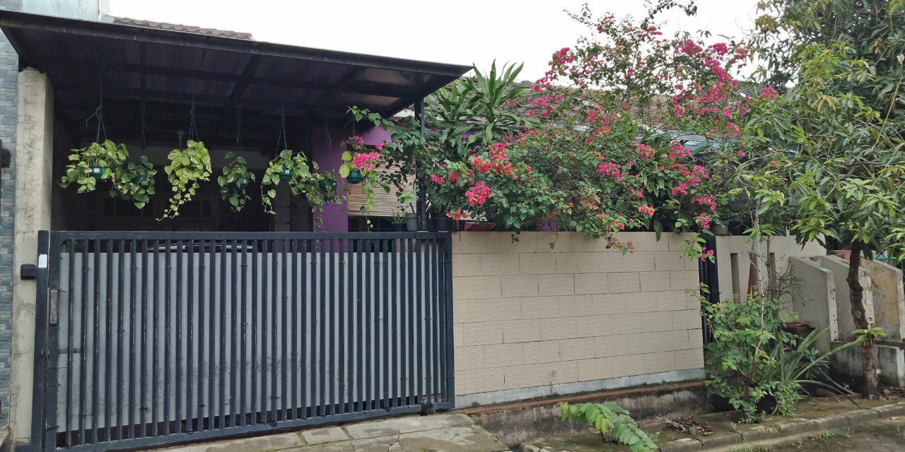 Rumah dijual di harapan indah 1 (satu)