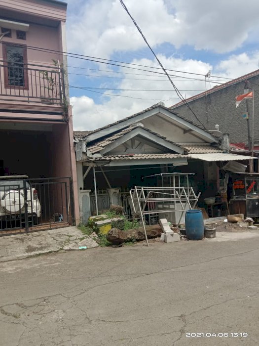 Rumah di jual cepat dekat pasar tradisional, mall dan terminal