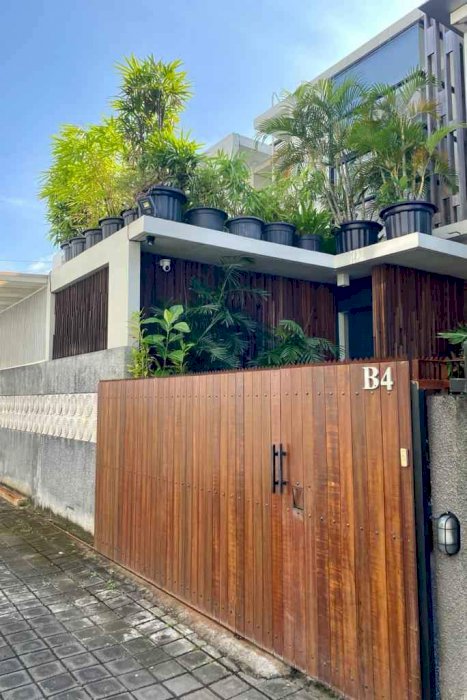 HUNIAN SEMI VILLA DI GUNUNG SOPUTAN TEUKU UMAR BARAT