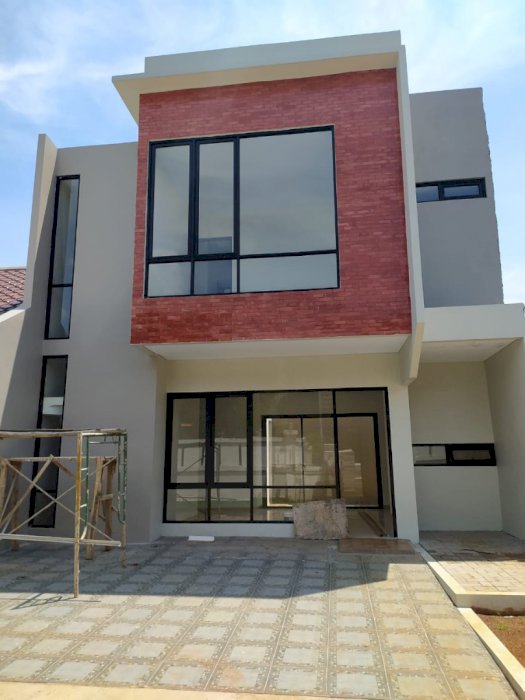 DI JUAL RUMAH STRATEGIS,DEKAT STASIUN LRT DAN PINTU TOL CIBUBUR