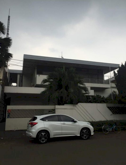 Rumah bagus minimalis lt 566 m2 di Permata Hijau , Jakarta Selatan