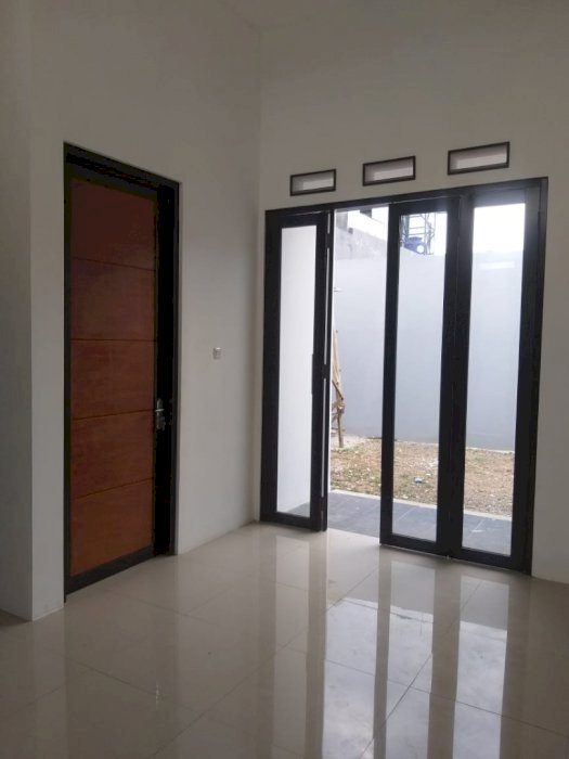 Bangunan baru harga spesial dengan luas tanah100