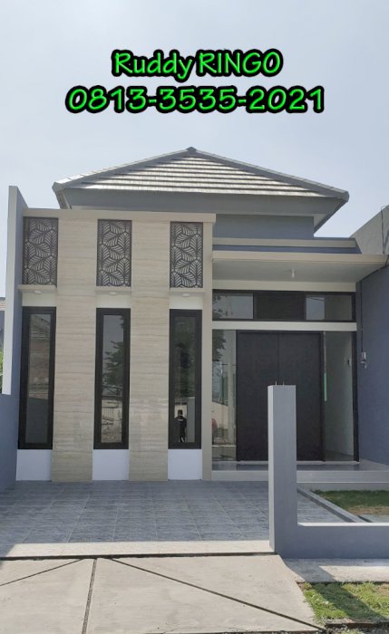 RUMAH DENGAN ROW JALAN 12 METER 1 LANTAI DI EMERALD VILLAGE SIDOARJO