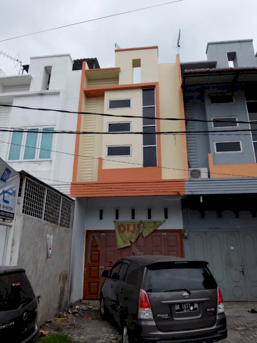 RUMAH MEDAN MURAH DIJUAL KOMPLEK KRAKATAU ANGGREK