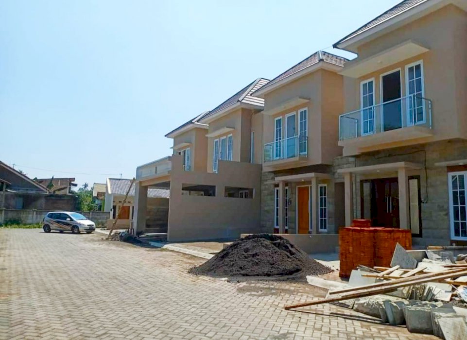 Rumah Cluster 2 Lantai Lingkungan Perumahan Cluster One Geat