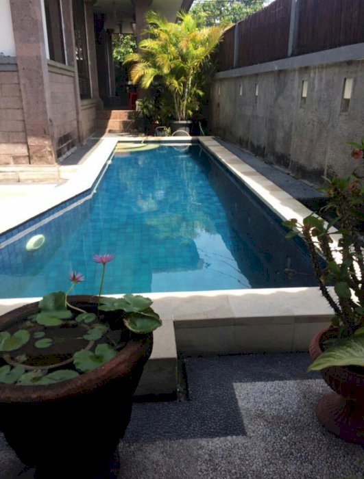 RUMAH FULL FURNITURE  KEROBOKAN KUTA UTARA