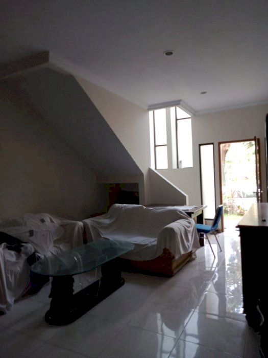 DIJUAL RUMAH MEWAH DI EMERALD TERRACE BINTARO JAYA REK 9