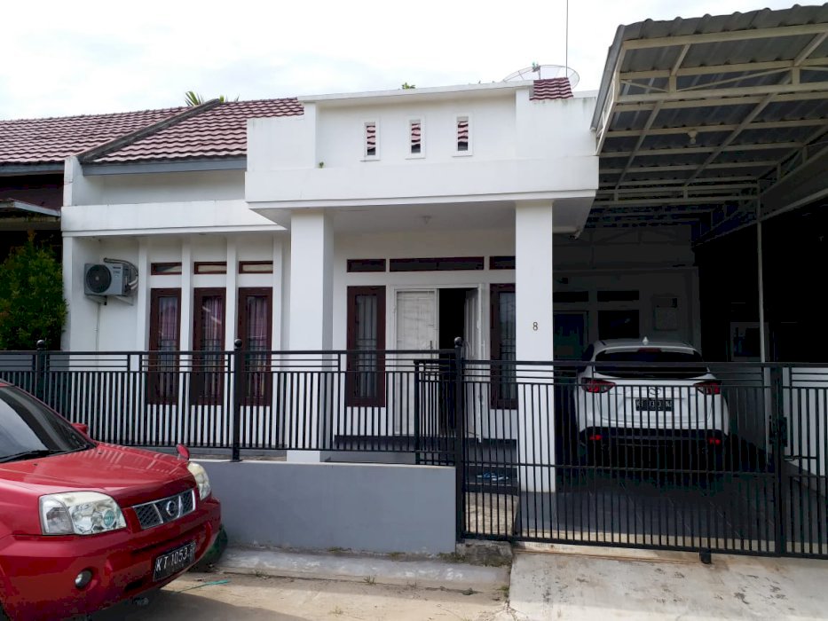 RUMAH MINIMALIS LUX  1,5 LANTAI