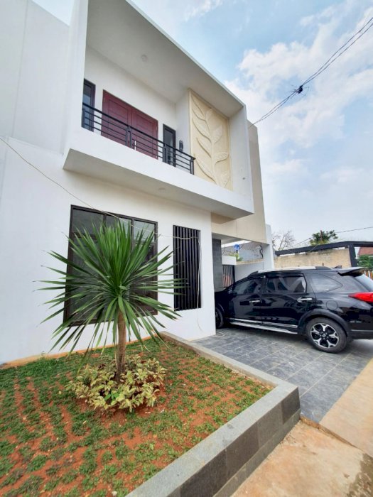 TOWN HOUSE EDENVALE. PANGKALAN JATI, DEPOK
