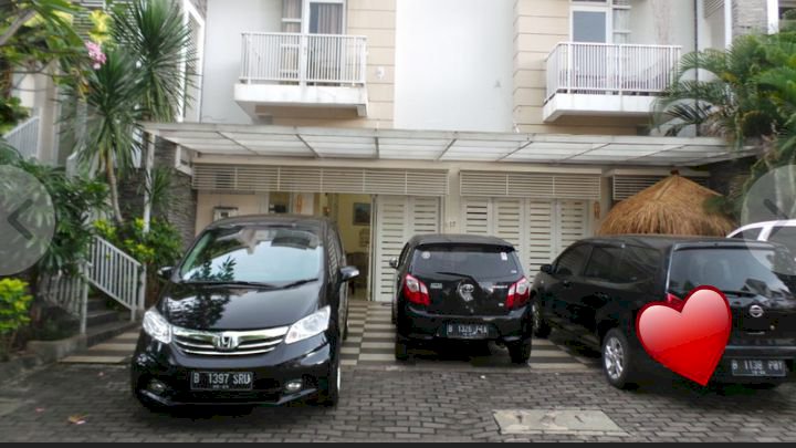 Kosan Bona Lebak Bulus. Dkt Ftmwti, MRT, RS Mayapada, TB Smtpng . Lux