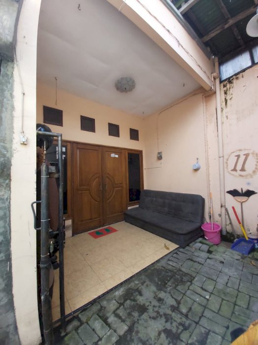 Dijual Cepat Rumah 2 Lantai di Jln Kalijudan,Surabaya