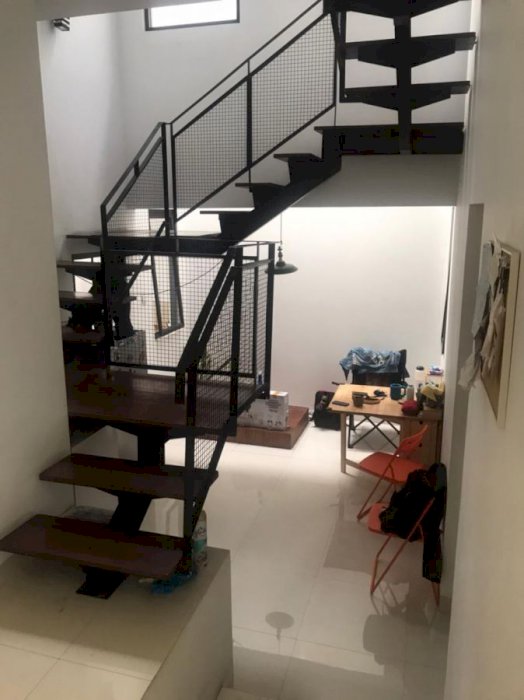 rumah siap huni , cluster area cluster dahlia Bintaro, Tangerang Selatan