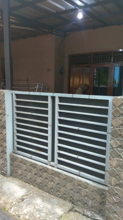 Dijual rumah lokasi Duren sawit