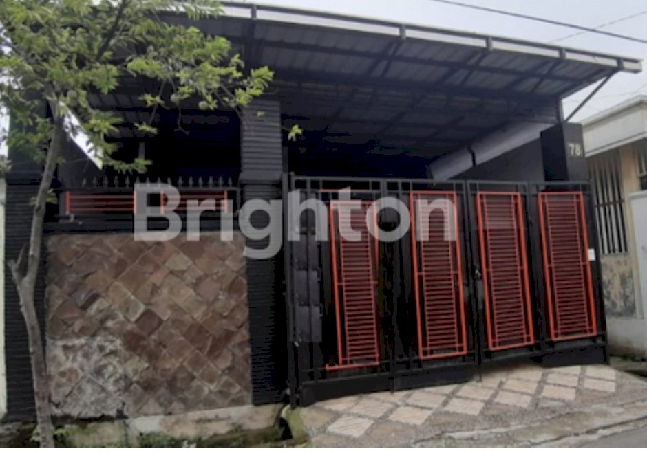 Harus Segera Laku !!!  Dijual Cepat Kost Aktif  Jln Petemon - Surabaya