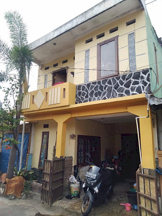 rumah siap huni di Perum Griya Utama, lokasi depan stasiun Rancaekek