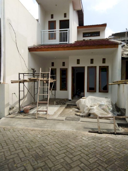 RUMAH 2 LANTAI SAWOJAJAR KOTA MALANG
