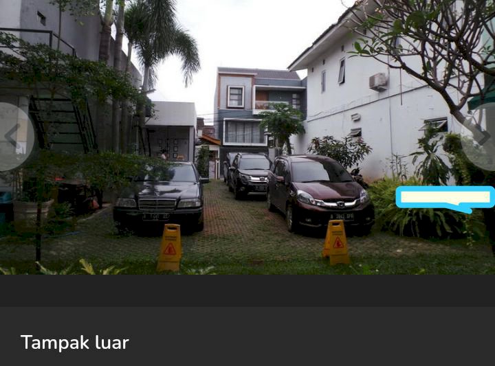 Jual rumah di Pejaten. Belakang Penvil mall. Ada studio. Parkir banyak