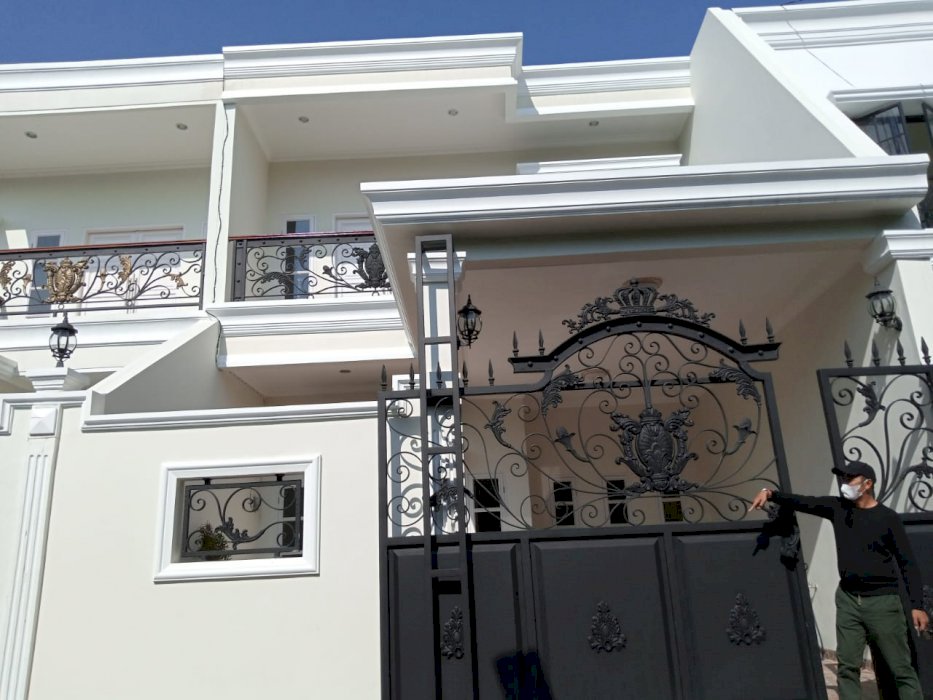 Rumah di joglo Jakarta barat