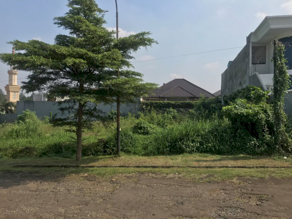 Tanah 770 m2 (25x30) Belakang Mall di Jl Mega Mendung Komp Puri Cinere