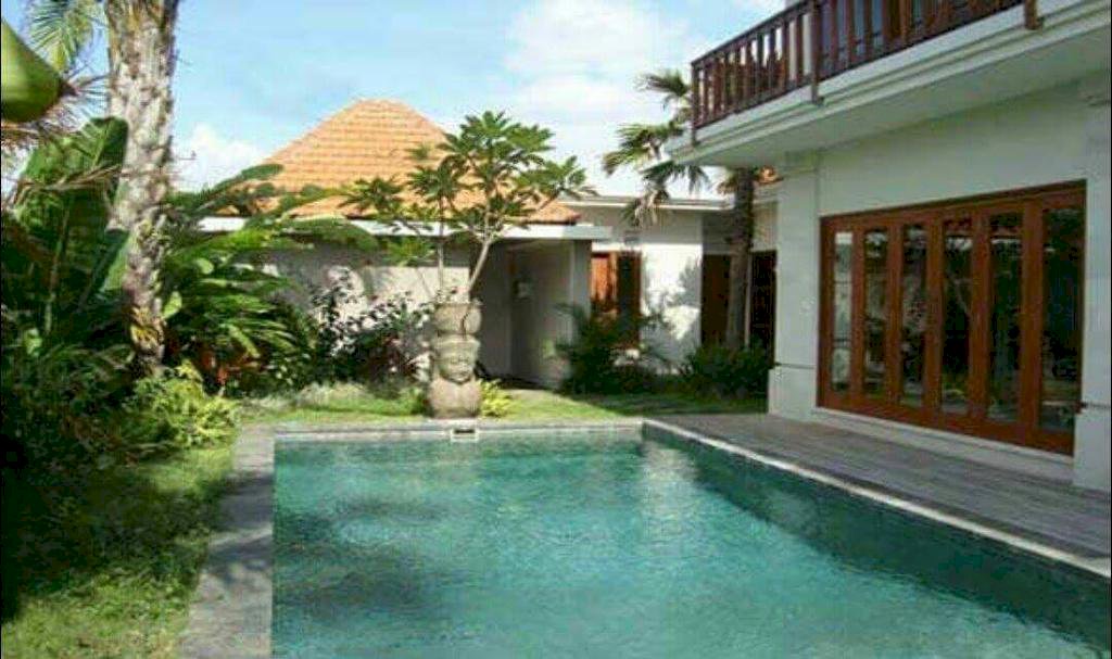 PRIME LOCATION BEACH SIDE VILLA IN SANUR IDR 6 BILLION