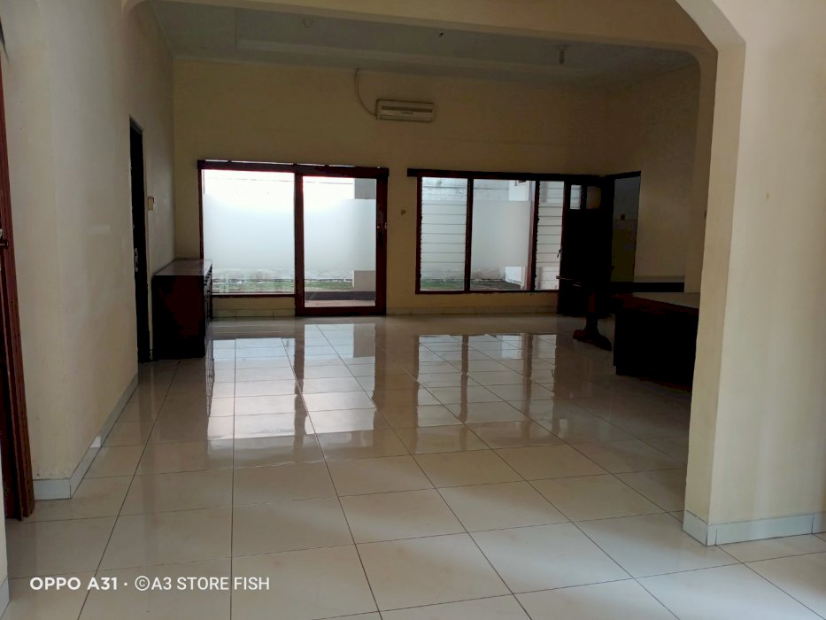 Dijual Butuh rumah hitung tanah
