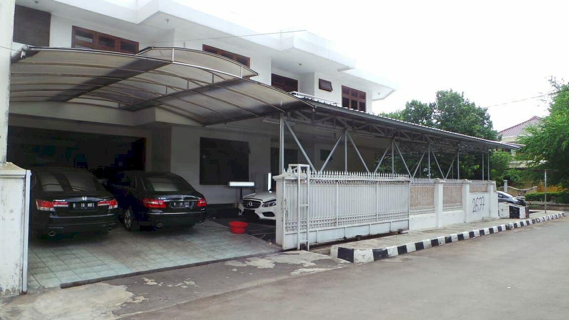 Rumah 2 Lt Hook Kayu Putih