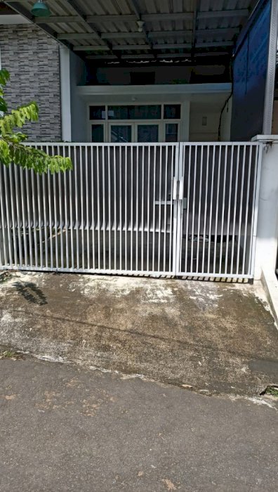 RUMAH MEWAH LOKASI VILLA BUKIT TIDAR