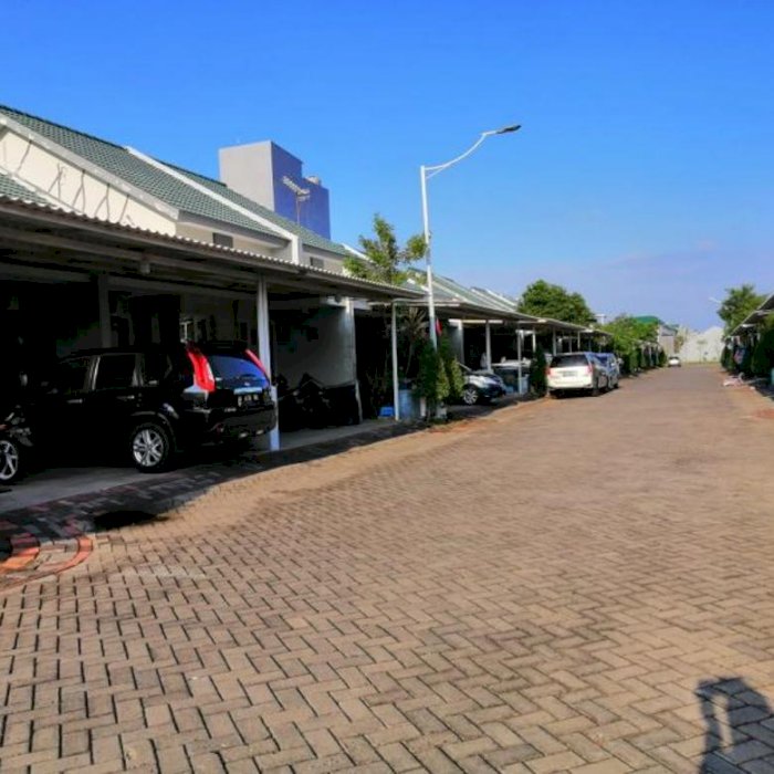 Rumah di lingkungan nyaman di Tengah Kota Surabaya